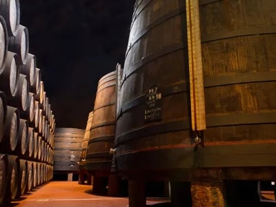 Portwein Tour in Porto: Die besten Kellereien, Verkostungen und Tipps für ein unvergessliches Erlebnis in der Stadt des Portweins