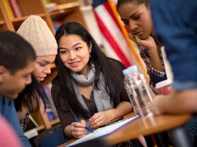 Students and Faculty Embrace Elearning at AAU