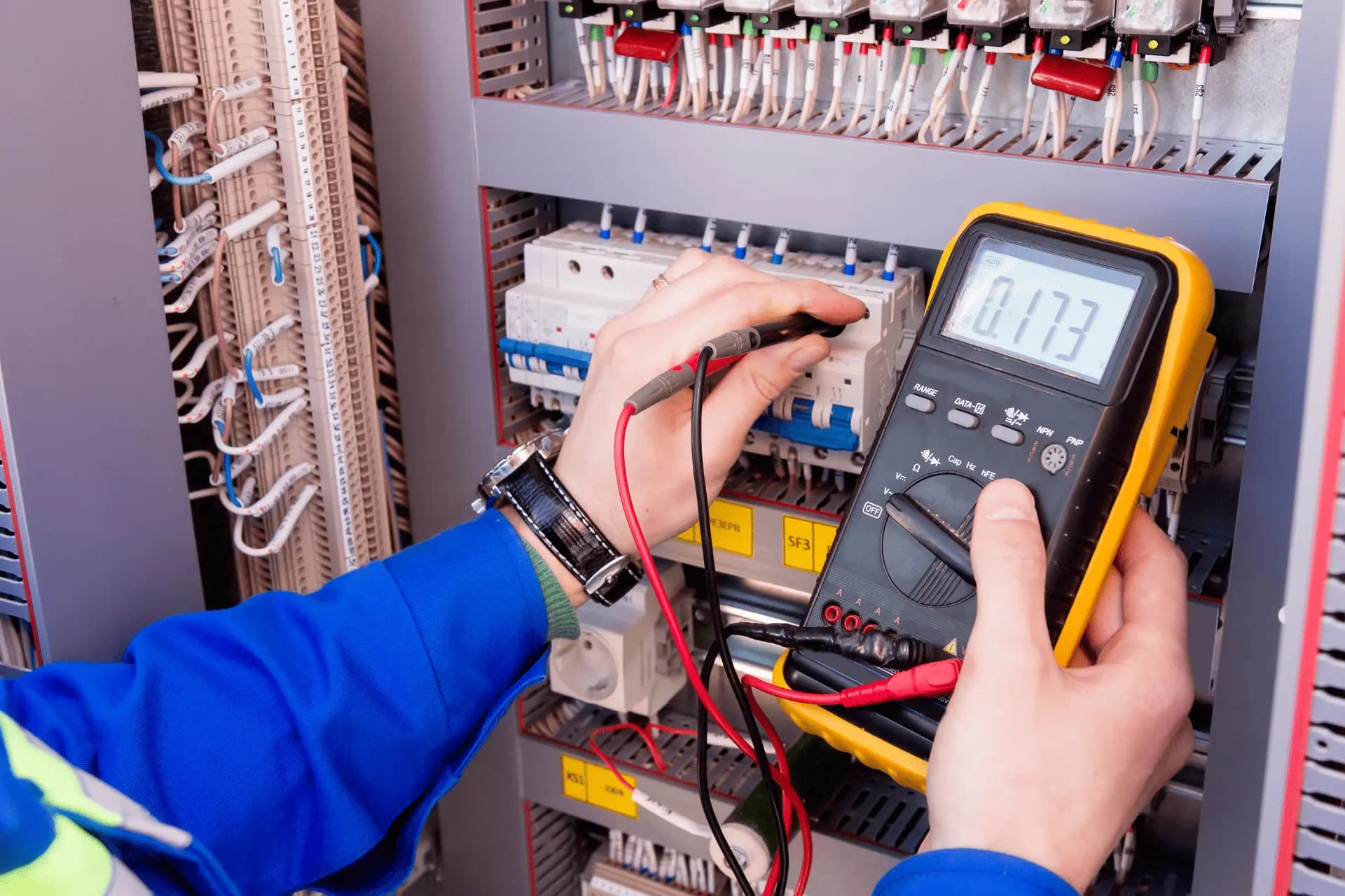 Warum die Prüfung ortsveränderlicher elektrischer Betriebsmittel nach VDE 0701/0702 wichtig ist