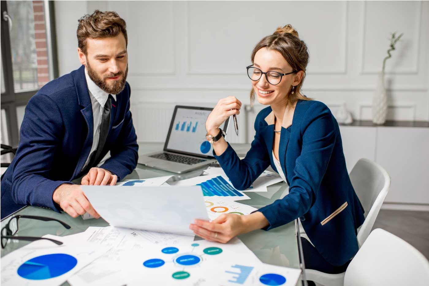 Wettbewerbsvorteile sichern mit unserem Headhunter-Netzwerk