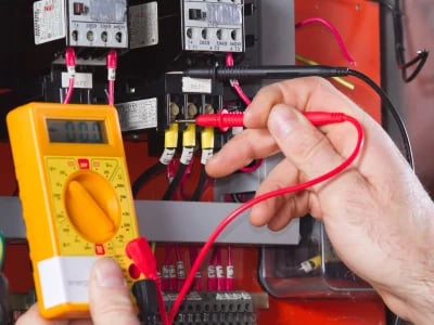 DGUV V3 Prüfung: Ablauf und Checkliste für Betriebe
